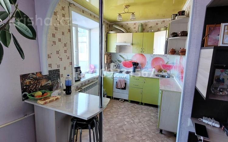 3-комнатная квартира · 54.9 м² · 9/9 этаж, 6 микрорайон — Рынок за 9 млн 〒 в Темиртау — фото 6