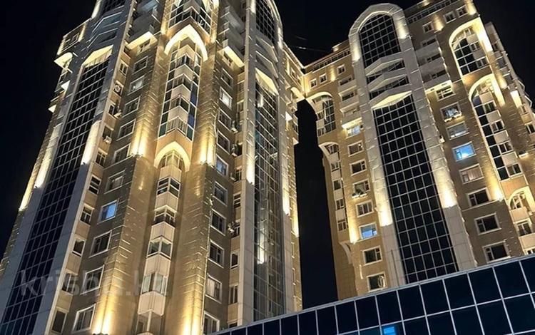 9-комнатная квартира · 461 м² · 18/22 этаж, Кенесары — Иманбаева за 105 млн 〒 в Астане, Алматы р-н — фото 2