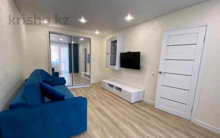 1-бөлмелі пәтер · 40 м² · 4/17 қабат, Кунаева 91, бағасы: 90 000 ₸ в Шымкенте, Аль-Фарабийский р-н — фото 2