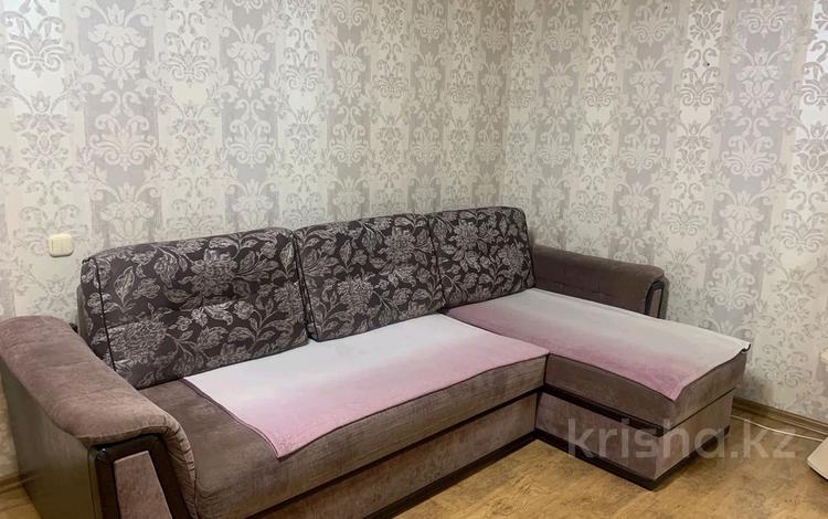 1-комнатная квартира · 35 м² · 2/5 этаж, мкр Юго-Восток, Мкр Юго-Восток, пр. Строителей 19 за 150 000 ₸ в Караганде, Казыбек би р-н — фото 2