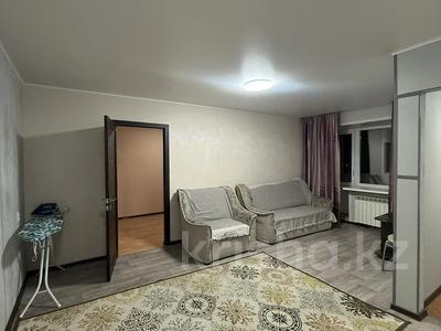 2-бөлмелі пәтер · 54 м² · 2/5 қабат, Мангелик Ел 15 — Центральная аптека, бағасы: 15 000 ₸ в Семее
