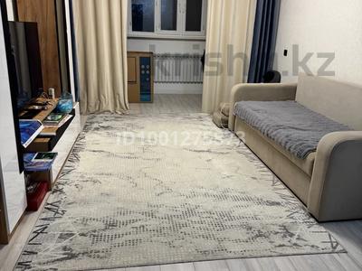 Продажа квартир в Актюбинской обл.: 2-комнатная квартира · 56.1 м² · 2/5 этаж, Авиагородок за 17 млн 〒 2-комнатная квартира · 56.1 м² · 2/5 этаж, Авиагородок за 17 млн 〒 в Актобе, мкр Авиагородок