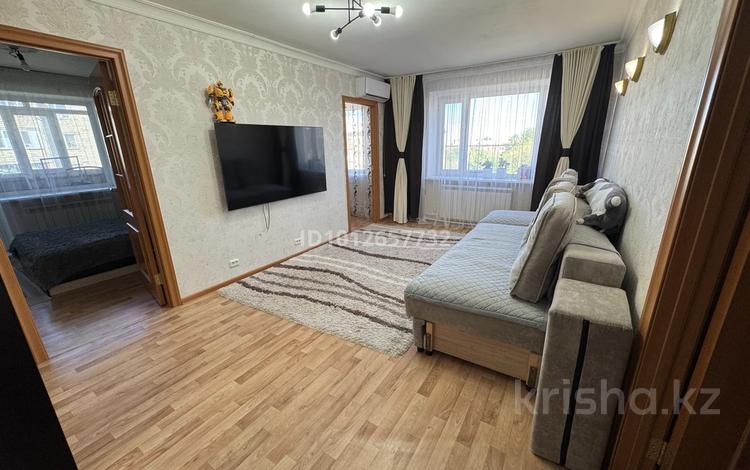 4-комнатная квартира · 60 м² · 4/5 этаж, Сортировка 141 за 12.5 млн ₸ в Караганде, Алихана Бокейханова р-н — фото 2