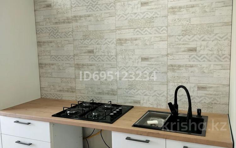 2-бөлмелі пәтер · 54 м² · 5/6 қабат, Жаңа орда ш/а., бағасы: 26.5 млн ₸ в Уральске, мкр Жана Орда — фото 2