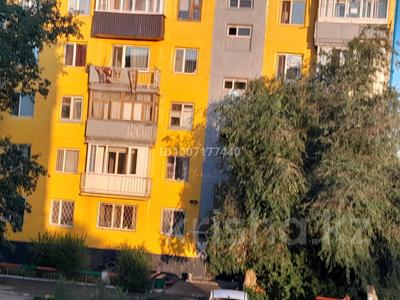 2-комнатная квартира · 64 м² · 1/5 этаж, 408 квартал 17 — улица Бозтаева за 22.5 млн ₸ в Семее