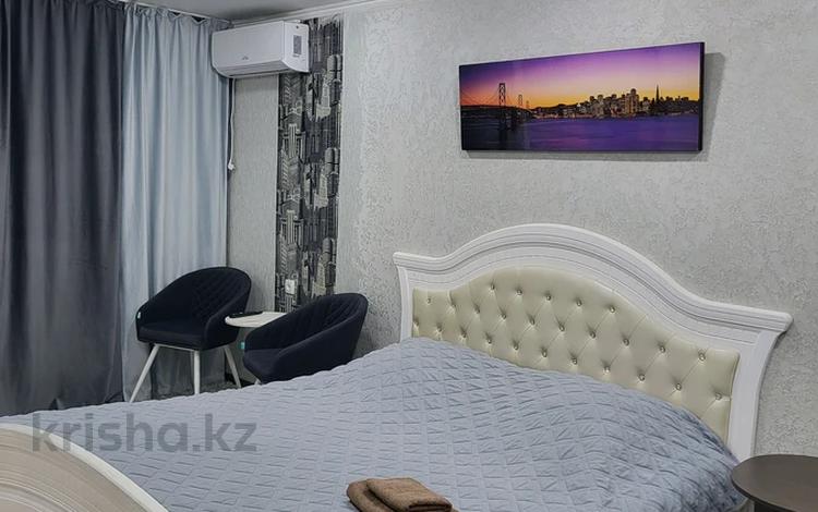 1-комнатная квартира · 30 м² · 3/5 этаж, Аманжолова 2 кв 11 за 12 000 ₸ в Жезказгане — фото 2
