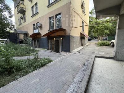 Еркін, кеңселер, дүкендер мен бутиктер, қоймалар, сұлулық салондары, монша, қонақ үй және демалыс орындары, фитнес және спорт, медорталықтар мен дәріханалар, білім орталықтары, ойын-сауық, конференц-залдар, кабинеттер және жұмыс орындары, студиялар · 80 м², бағасы: 600 000 ₸ в Алматы, Алмалинский р-н