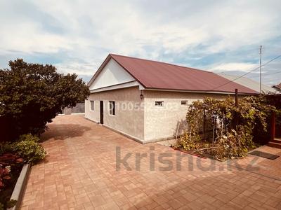 Отдельный дом · 3 комнаты · 101 м² · 5 сот., Сагадата Нурмагамбетова 11 А кв 3 — Дом находится ориентировочно по пересечению улицы Есет Батыр и Сагадата Нурмагамбетова за 28 млн 〒 в Актобе