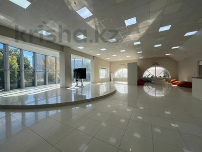 Свободное назначение · 2133.4 м² за 650 млн 〒 в Уральске