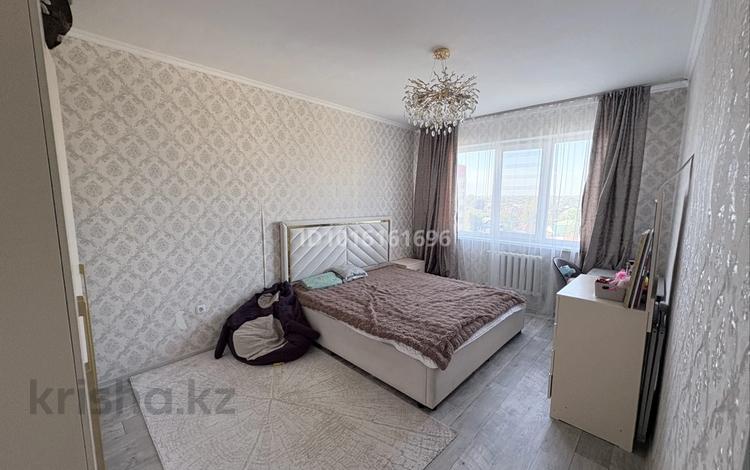 3-комнатная квартира · 76 м² · 8/9 этаж, мкр Жас Канат, Хасангалиева за 300 000 ₸ в Алматы, Турксибский р-н — фото 2