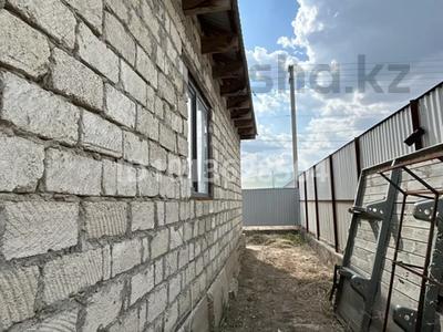 Отдельный дом · 3 комнаты · 80 м² · 8 сот., мкр Байтак-2, Ныгмета Нурмакова 79 за 15 млн ₸ в Атырау