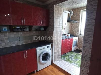 3-бөлмелі пәтер · 65 м² · 5/5 қабат, 4-шағынаудан, Проспект Бауыржан Момышулы 19, бағасы: 24.5 млн ₸ в Шымкенте, Туран р-н