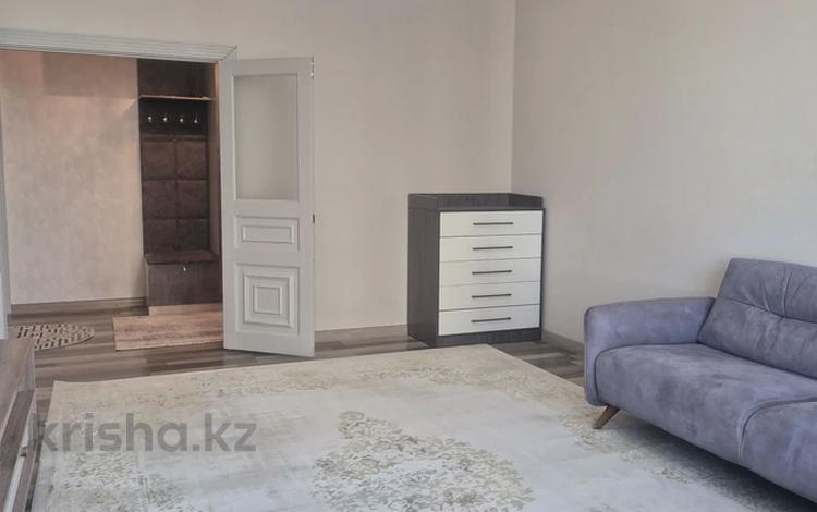 2-комнатная квартира · 77 м² · 12 этаж, Байтерекова 100/4 за 55 млн ₸ в Шымкенте, Каратауский р-н — фото 2