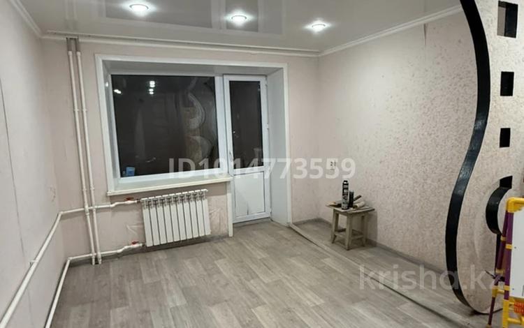 1-комнатная квартира · 34.4 м² · 3/5 этаж, Республики 53/1 — Напротив казактелекома за 8 млн ₸ в Темиртау — фото 2