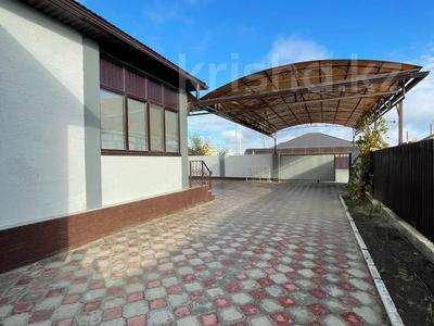 Отдельный дом · 4 комнаты · 130 м² · 8 сот., Кайыршакты 1а за 40 млн 〒 в Атырау