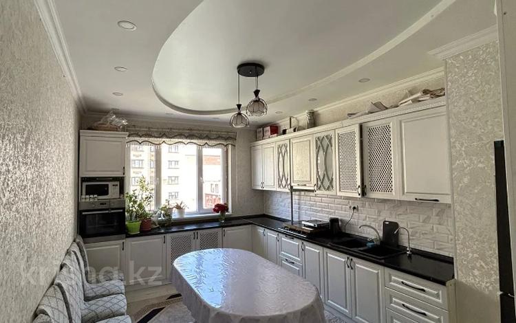 4-бөлмелі пәтер · 160 м² · 3/7 қабат, 19-й мкр 17/2, бағасы: 59 млн ₸ в Актау — фото 10