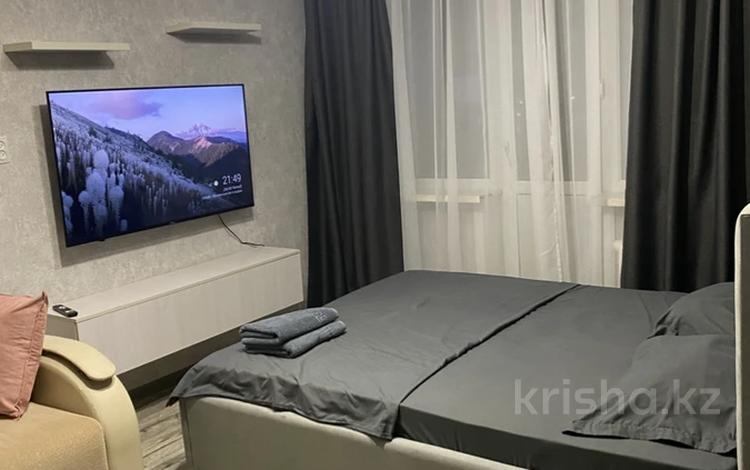 1-бөлмелі пәтер · 40 м² · 2/5 қабат, Жаңа қала ш/а., Гоголя 33, бағасы: 14 000 ₸ в Караганде, Казыбек би р-н — фото 2