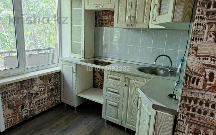 2-бөлмелі пәтер · 50.8 м² · 2/5 қабат, Шешембекова 3 — Парк Шахтёр, бағасы: 13.5 млн ₸ в Экибастузе — фото 2