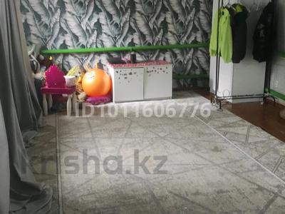 Жеке үй · 2 бөлме · 60 м² · 1 сот., Хамида чурина 114 — Зиг-заг, каспи банк, бағасы: ~ 7 млн ₸ в Уральске, мкр Школьник