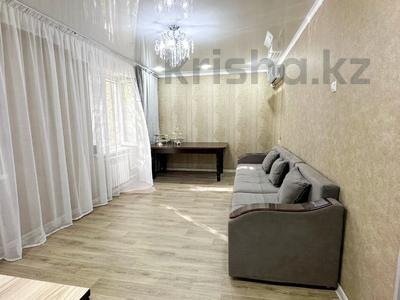 3-комнатная квартира · 56 м² · 1/5 этаж, мкр 4 за 18 млн 〒 в Талдыкоргане, мкр Жастар