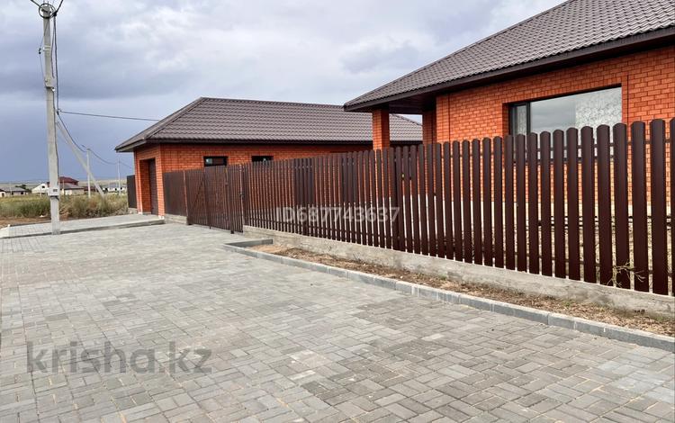Жеке үй · 3 бөлме · 121.5 м² · 10 жүзд., Сулутор, бағасы: 37.7 млн ₸ в Актобе, жилой массив Жанаконыс — фото 86