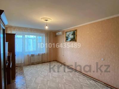 3-бөлмелі пәтер · 59 м² · 3/5 қабат, Тулебаева — ДВД , отдел охраны, педколледж, мечеть Айтбая, бағасы: 150 000 ₸ в 
