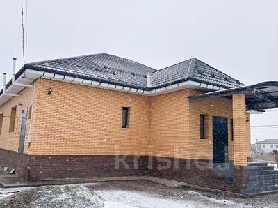 Продажа домов и дачи в Жетысу обл.: Отдельный дом · 5 комнат · 161.7 м² · 10 сот., Жедибаева 62 за 60 млн 〒 Отдельный дом · 5 комнат · 161.7 м² · 10 сот., Жедибаева 62 за 60 млн 〒 в Талдыкоргане