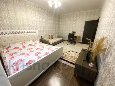1-комнатная квартира, 44 м² посуточно, мкр Жетысу-2 66 за 15 000 〒 в Алматы, Ауэзовский р-н