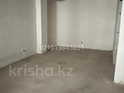 1-комнатная квартира · 52 м² · 7/13 этаж, Мукан Тулебаев 5 за 20 млн ₸ в Астане, Алматы р-н