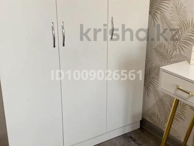 3-комнатная квартира · 61 м² · 5/5 этаж, Космонавтов за 17 млн ₸ в Караганде, Казыбек би р-н