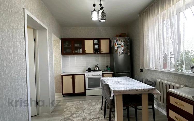 Отдельный дом · 3 комнаты · 57.7 м² · 6 сот., Восточный правый 2200 за 15 млн ₸ в Семее — фото 4