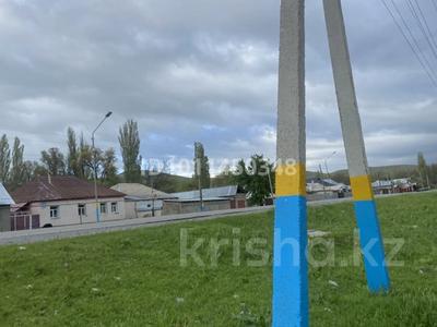Жеке үй · 4 бөлме · 100 м² · 25 жүзд., Бағысбеков 277 — Шақпақ баба ауылы, бағасы: 10 млн ₸ в Тюлькубасе
