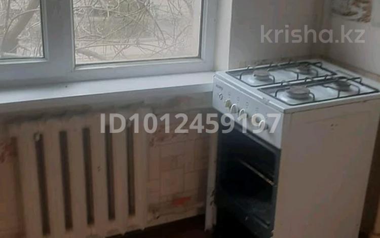1 комната · 35 м² · 2/5 этаж, 17-й микрорайон, 17-шағынаудан 16а за 100 000 ₸ в Шымкенте, Аль-Фарабийский р-н — фото 2