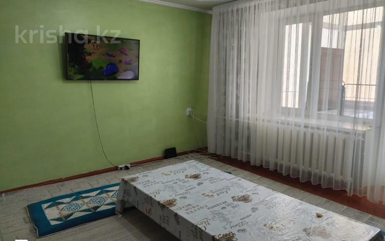 3-бөлмелі пәтер · 64 м² · 5/5 қабат, Байзак батыра 219, бағасы: 15.8 млн ₸ в Таразе — фото 2