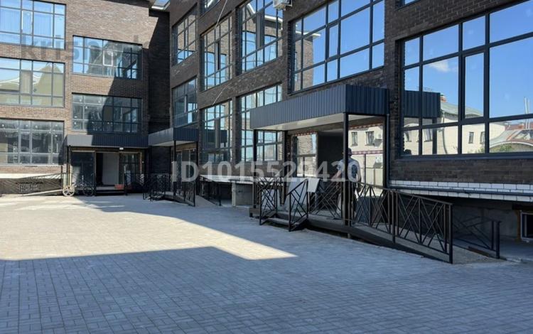2-бөлмелі пәтер · 65 м² · 1/3 қабат, Тауелсиздик 35 — Алмалы, бағасы: 19.9 млн ₸ в Уральске — фото 2