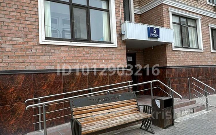 3-бөлмелі пәтер · 80 м² · 1/5 қабат, Г.Туркестан 45, бағасы: 27 млн ₸ — фото 2