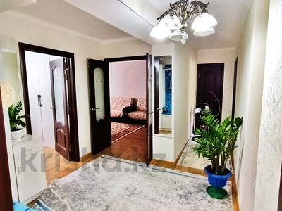 Продажа квартир в Жетысу обл.: 3-комнатная квартира · 69 м² · 1/5 этаж, мкр. Каратал — Дворец языков за 26 млн 〒 3-комнатная квартира · 69 м² · 1/5 этаж, мкр. Каратал — Дворец языков за 26 млн 〒 в Талдыкоргане