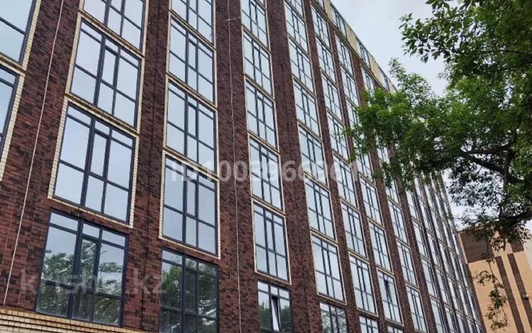 2-комнатная квартира · 70 м² · 10/10 этаж, Еркина Ауельбекова 120 б/1 за 26.6 млн 〒 в Кокшетау — фото 2