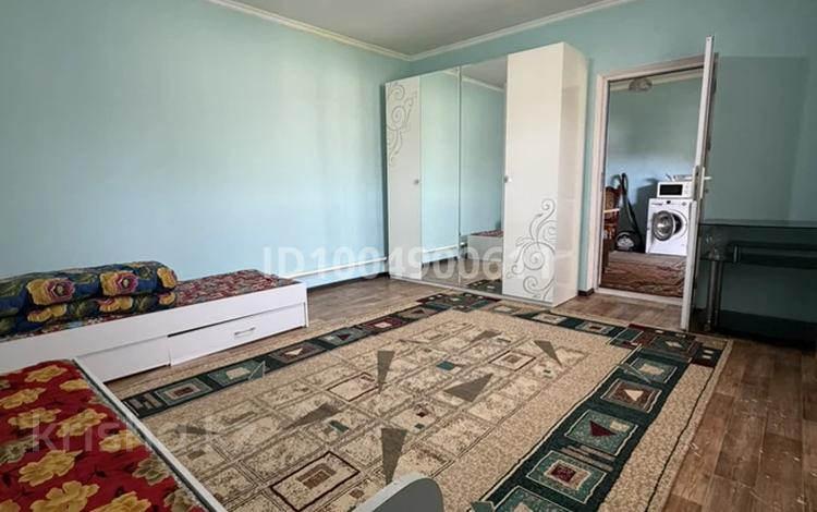 Отдельный дом · 1 комната · 50 м² · 8 сот., мкр Самал-2 — Аргынбекова-Утегенова пересечение за 80 000 ₸ в Шымкенте, Абайский р-н — фото 7