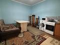 Отдельный дом · 1 комната · 50 м² · 8 сот., мкр Самал-2 — Аргынбекова-Утегенова пересечение за 80 000 ₸ в Шымкенте, Абайский р-н — фото 3