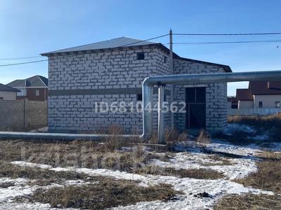 Продажа домов и дачи в Акмолинской обл.: Отдельный дом · 10 комнат · 350 м² · 15 сот., Яссауи 7 за 28 млн 〒 Отдельный дом · 10 комнат · 350 м² · 15 сот., Яссауи 7 за 28 млн 〒 в Косшы