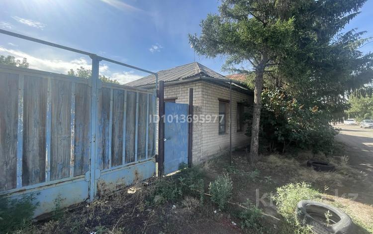Отдельный дом · 3 комнаты · 80 м² · 5 сот., Лебяжская 77 за 12 млн ₸ в Павлодаре — фото 2