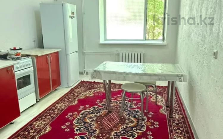 1-бөлмелі пәтер · 54 м² · 1/6 қабат, Болашақ ш/а., Бокенбай батыра, бағасы: 13 млн ₸ в Актобе, мкр Болашак — фото 2