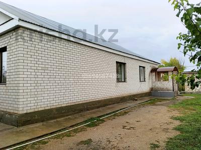 Отдельный дом · 4 комнаты · 187 м² · 10 сот., Жиренше шешен 1 за 40 млн 〒 в Актобе, жилой массив Заречный-2