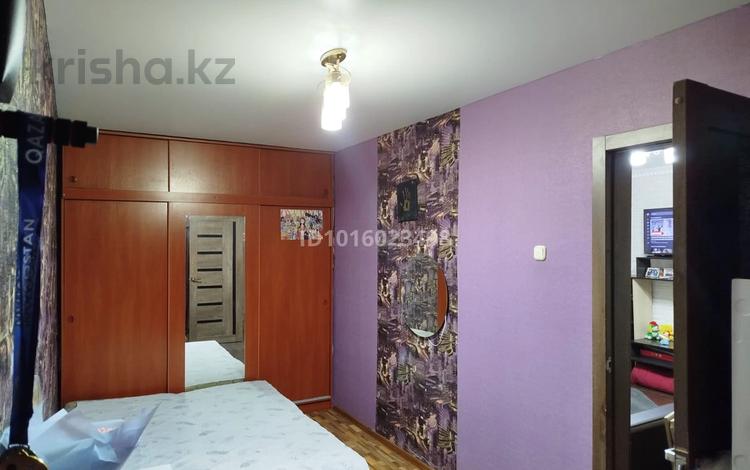 2-комнатная квартира · 46 м² · 4/5 этаж, Майкудук, 17й микрорайон 46 за 15.5 млн ₸ в Караганде, Алихана Бокейханова р-н — фото 2