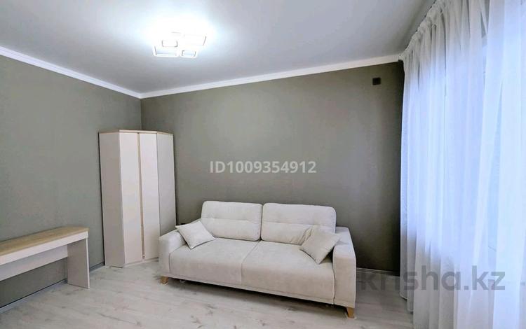 1-бөлмелі пәтер · 30 м² · 2/9 қабат, Илияса Есенберлина 76 — И. Есенберлина, бағасы: 20 млн ₸ в Усть-Каменогорске, Ульбинский — фото 2