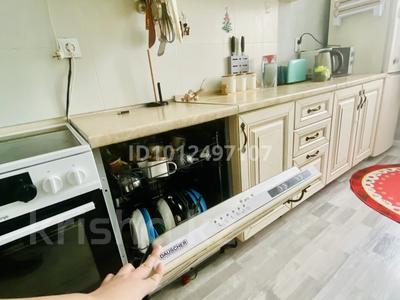 1-бөлмелі пәтер · 51 м² · 3/10 қабат, Байтурсынова 43 — Жургенова, бағасы: 200 000 ₸ в Астане, Сарайшык р-н