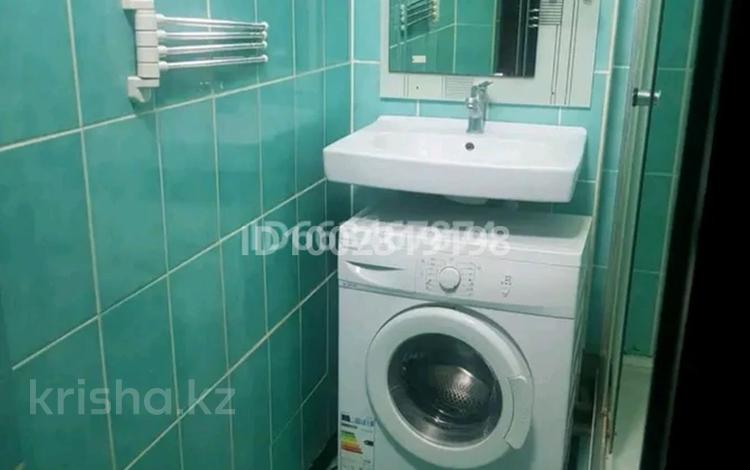 2-комнатная квартира · 48 м² · 6/7 этаж, мкр Аксай-1А — Толе би -яссауи за 200 000 ₸ в Алматы, Ауэзовский р-н — фото 2