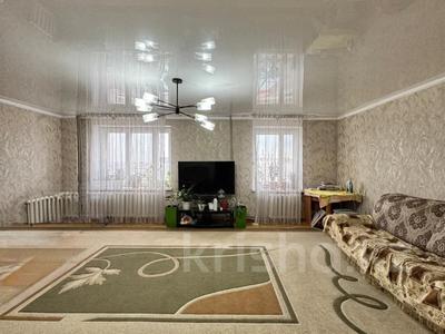 3-комнатная квартира · 95 м² · 5/9 этаж, . Дулатова за 20 млн 〒 в Семее