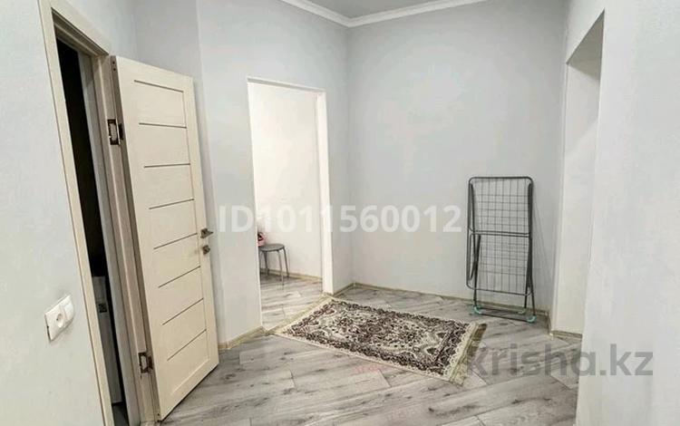 2-бөлмелі пәтер · 65 м² · 4/5 қабат, Абулхайыр Хана 83, бағасы: 42 млн ₸ в Актобе — фото 2